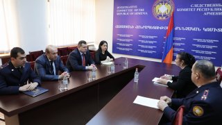 ՔԿ նախագահն ընդունել է քաղաքացուն և լսել նրա մտահոգությունները (լուսանկարներ)