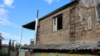 В Следственном комитете РА возбуждены 30 уголовных дел по фактам нарушения вооруженными силами Азербайджана режима прекращения огня и обстрела мирного населения из различных видов вооружения (фотографии)