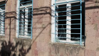 Ադրբեջանի զինված ուժերի կողմից հրադադարի ռեժիմը խախտելու և խաղաղ բնակչության ուղղությամբ տարբեր զինատեսակներից  կրակոցներ արձակելու փաստերով ՀՀ քննչական կոմիտեում հարուցվել է 30 քրեական գործ (լուսանկարներ)