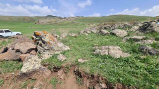 Murder Disclosed in 6 Months; Search Declared (photos)