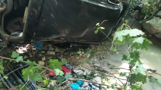 «Օպերլ»-ը գլորվել է ձորը. վարորդը տեղում մահացել է (լուսանկարներ)