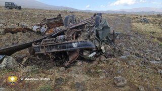 Արագած սարի ճանապարհին «Զիլ 131D» մակնիշի ավտոմեքենան գլխիվայր շրջվել է. վարորդն ու ուղևորը մահացել են (լուսանկարներ)