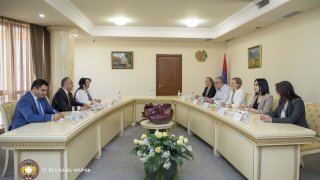 Քննչական կոմիտեում քննարկվել են ԱՄՆ  դեսպանատան Թմրամիջոցների դեմ պայքարի և իրավական համագործակցության գրասենյակի հետ գործակցության արդյունքներն ու հեռանկարները (լուսանկարներ)