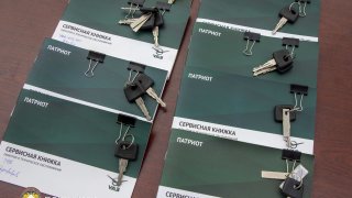 ՀՀ քննչական կոմիտեի ԶՔԳՎ կայազորային քննչական բաժինների կարիքների համար պետական միջոցներով ձեռք է բերվել 12 նոր ավտոմեքենա (տեսանյութ, լուսանկարներ)