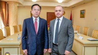 Заместитель председателя Следственного комитета РА встретился с главой делегации КНР