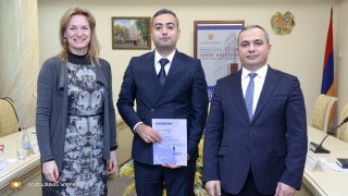 Chairman of the Investigative Committee and the Ambassador of the Netherlands Presented Certificates to Investigators who Completed Training