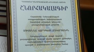 The Chairman of RA Investigative Committee Aghvan Hovsepyan awarded the doctor having demonstrated a high sense of civic duty