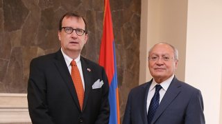 Председатель Следственного комитета Армении Агван Овсепян принял Чрезвычайного и Полномочного посла США в Армении Ричарда Миллса