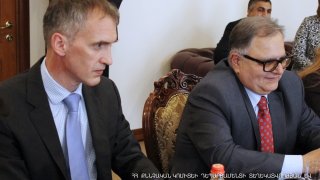 Председатель Следственного комитета РА Агван Овсепян принял новоназначенного руководителя ереванского офиса ОБСЕ