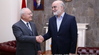 Председатель СК Армении Агван Овсепян и председатель Организации Генеральной инспекции ИРИ Насер Серадж подписали меморандум о взаимопонимании