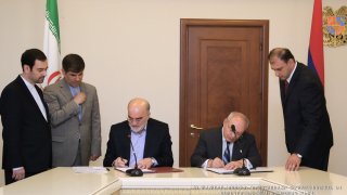 Председатель СК Армении Агван Овсепян и председатель Организации Генеральной инспекции ИРИ Насер Серадж подписали меморандум о взаимопонимании