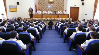 Торжественное заседание, посвященное Дню служащего Следственного комитета РА(фотографии)