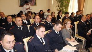 Խարդախությամբ կատարվող մի շարք հափշտակություններ իրականացվում են ՔԿՀ-ներում գտնվող կալանավորված եւ դատապարտված անձանց կողմից. խորհրդակցություն՝ ՀՀ քննչական կոմիտեում