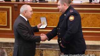 Стали известны подразделение и следователь, добившиеся в 2016 году лучших показателей: они удостоены наград(фото)