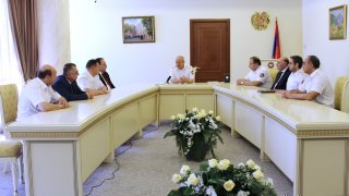 RA IC Chairman Aghvan Hovsepyan congratulated employees of State Committee of Real Estate Cadatstre on anniversary (Photos)