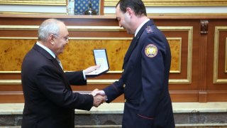 Պարզվել է Հրազդանի երկու բնակիչների սպանությանն առնչություն ունեցած անձանց ինքնությունը. Քննիչներն ու ոստիկանները պարգևատրվել են բացահայտման ուղղությամբ կատարած աշխատանքի համար (Լուսանկարներ)
