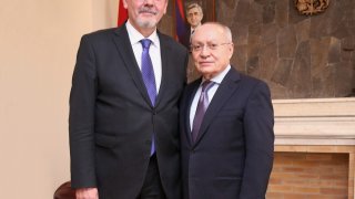 Председатель СК РА Агван Овсепян принял Чрезвычайного и Полномочного посла РФ в Армении Ивана Волынкина в связи с завершением его дипломатической миссии в нашей стране (Фото)