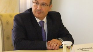 Окончившие Академию правосудия кандидаты в следователи поступили на работу в Следственный комитет РА(Фото)