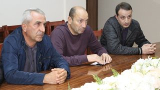 ՀՀ քննչական կոմիտեի նախագահի տեղակալ Սամվել Ավետիսյանն ընդունել է «Լևոն Ամիրխանյան» ՍՊ ընկերության գործունեությունից տուժած քաղաքացիներին (լուսանկարներ)