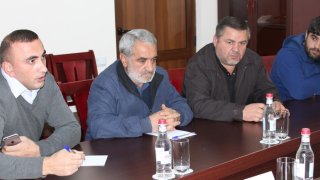 Deputy Chairman of RA Investigative Committee Met Relatives of Dead Serviceman (photos)