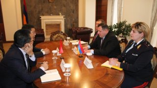 Քննչական կոմիտեի նախագահն ընդունել է  Հայաստանում Չինաստանի Ժողովրդական Հանրապետության  դեսպանին (լուսանկարներ)