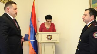 Chairman of Investigative Committee Granted Titles to IC Employees (photos)