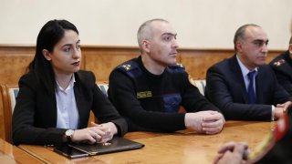 Քննչական կոմիտեի նախագահի տեղակալը պարգևատրել է ոստիկանության մի խումբ ծառայողների (լուսանկարներ)