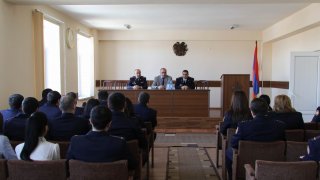 ՔԿ նախագահի տեղակալը Շիրակի մարզային քննչական վարչության աշխատակիցներին ներկայացրել է նորանշանակ պետին (լուսանկարներ)