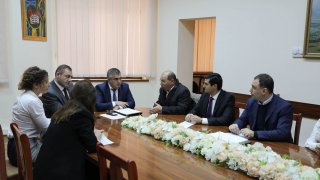 ՔԿ նախագահն ընդունել է «ԷԼԱՐԴ» ընկերության տնօրենին (լուսանկարներ)