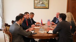 Քննչական կոմիտեի նախագահն ընդունել է ԱՄՆ պետքարտուղարության ԹՊԻՀ  բյուրոյի վաշինգտոնյան գրասենյակի Եվրոպայի, Եվրասիայի, Կենտրոնական Ասիայի ծրագրերի ղեկավար Ջուդիթ Քեմբելին (Լուսանկարներ)