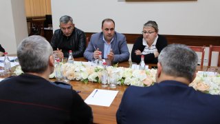 Meeting of Public Monitoring Group Held at RA Investigative Committee (photos)