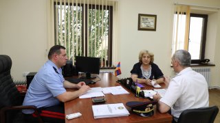 Chairman of Investigative Committee Held Consultation in Shirak Regional Investigative Department and Received Citizen (photos)