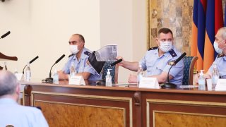 Հայկ Գրիգորյանը հանձնարարել է յուրաքանչյուր շաբաթ զեկուցել աշխատակիցների կողմից դիմակների կրման կարգի խախտման՝ արձանագրված դեպքերի մասին (լուսանկարներ)