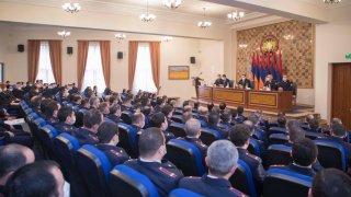 Председатель Следственного комитета Гайк Григорян представил личному составу нового заместителя Аргишти Кярамяна