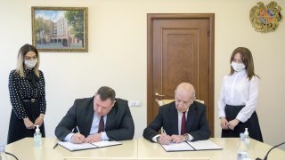 Следственный комитет РА и Центр криминалистических экспертиз Ереванского университета “Гладзор” подписали соглашение (фото) 
