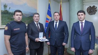 Գեղարքունիքի մարզպետը պարգևատրվել է «Համագործակցության համար» մեդալով (լուսանկարներ)