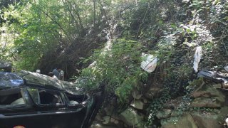 «Օպերլ»-ը գլորվել է ձորը. վարորդը տեղում մահացել է (լուսանկարներ)