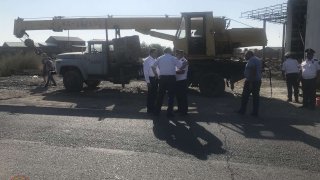 Վերամբարձ կռունկ ավտոմեքենայի վարորդի կողմից հետընթաց կատարելու ժամանակ 65-ամյա տղամարդը վրաերթի է ենթարկվել (լուսանկարներ)