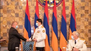 Քննչական կոմիտեի ծառայողի օրվա և համակարգի կազմավորման 7-րդ տարեդարձի կապակցությամբ կոմիտեի մի շարք աշխատակիցներ արժանացել են տարբեր պարգևների և խրախուսանքների (լուսանկարներ)