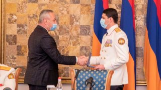 В связи с днем служащего Следственного комитета и 7-ой годовщиной формирования системы ряд сотрудников комитета удостоились различных наград и поощрений (фото)