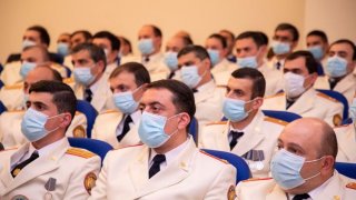 В связи с днем служащего Следственного комитета и 7-ой годовщиной формирования системы ряд сотрудников комитета удостоились различных наград и поощрений (фото)