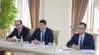 Քննչական կոմիտեի նախագահն ընդունել է Հայաստանում Կարմիր խաչի միջազգային կոմիտեի պատվիրակության ղեկավարին (լուսանկարներ)