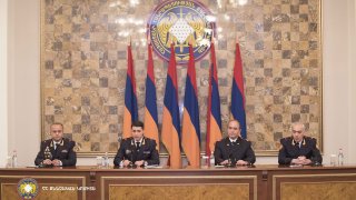 По случаю Дня служащего Следственного комитета ряд сотрудников комитета удостоились различных наград и поощрений (фото)
