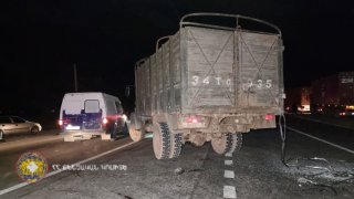 Երևան-Արմավիր ավտոճանապարhին չորս մարդու մահվան պատճառ դարձած ավտոպատահարի գործը դատարանում է (լուսանկարներ)