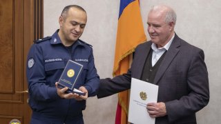 Следственный комитет РА принял старшего советника Бюро по борьбе с наркотиками и сотрудничеству с правоохранительными органами посольства США в Армении Ади Холлоуэй (фото)