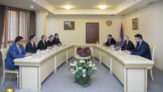 Заместитель председателя Следственного комитета РА принял руководителя Тбилисского офиса Управления по борьбе с наркотиками США (Фото)