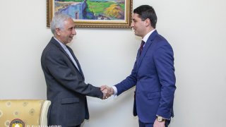 Արգիշտի Քյարամյանն ընդունել է Հայաստանում Իրանի արտակարգ և լիազոր դեսպան Աբբաս Բադախշան Զոհուրիին (լուսանկարներ)