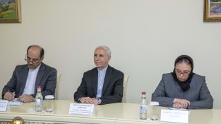 Чрезвычайный и полномочный посол ИРИ в Армении совершил прощальный визит в Следственный комитет РА (фоторепортаж)