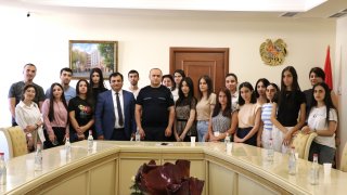 ՀՀ քննչական կոմիտեում հյուրընկալվել են Երիտասարդ առաջնորդների հակակոռուպցիոն դպրոցի ունկնդիրները (լուսանկարներ)