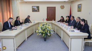 Քննչական կոմիտեի նախագահն ընդունել է ՀՀ-ում Իրանի դեսպանին
